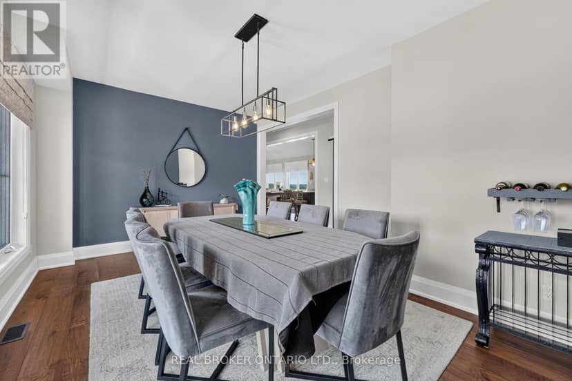 29 Thoroughbred Drive — photo 16 of 40