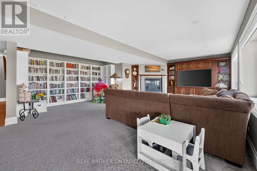 29 Thoroughbred Drive — photo 29 of 40