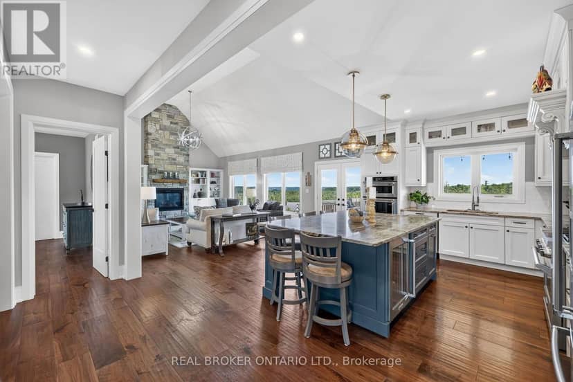 29 Thoroughbred Drive — photo 9 of 40