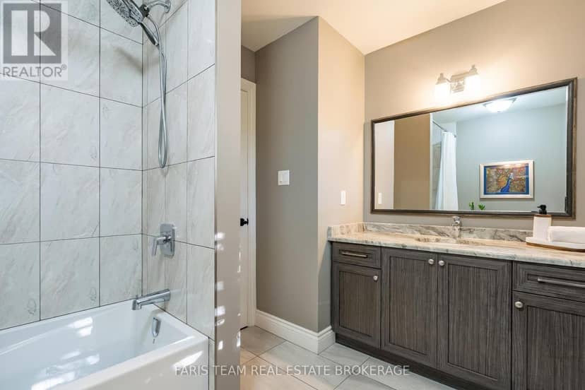 61 Oakridge Drive — photo 18 of 29