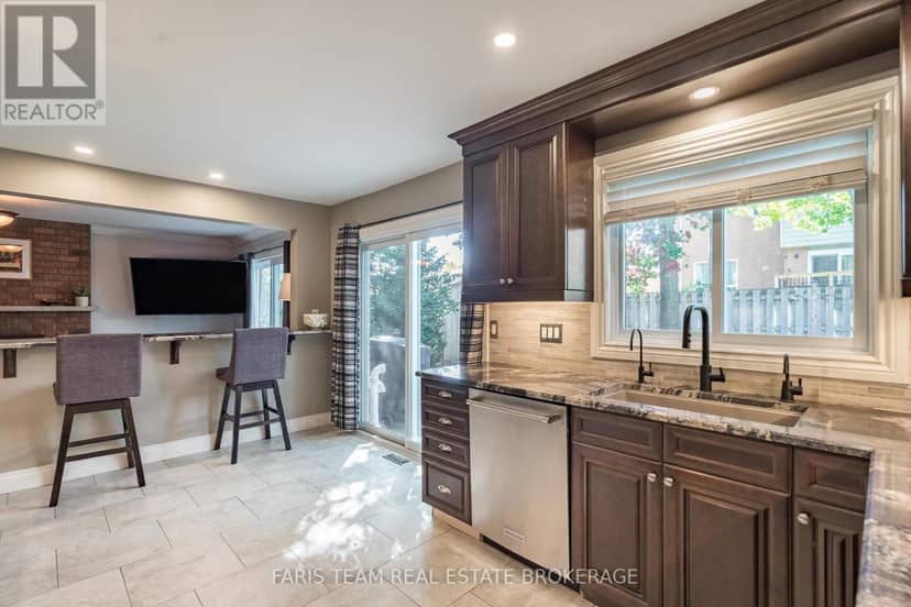 61 Oakridge Drive, Barrie, photo 5