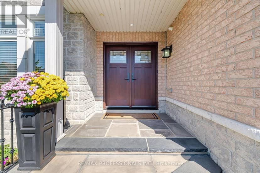 13 Dokkum Crescent — photo 5 of 40