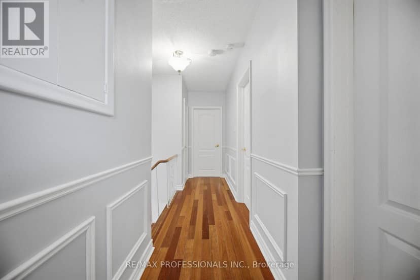 75 Sabrina Drive — photo 17 of 40