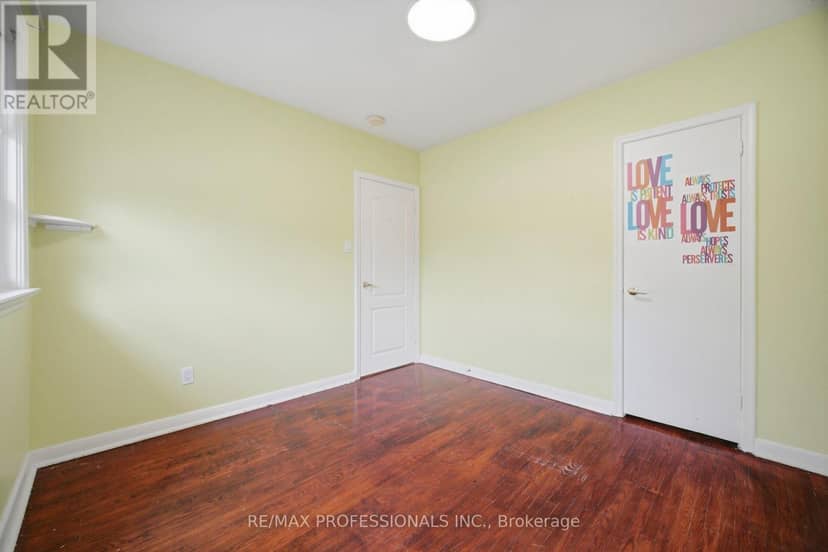75 Sabrina Drive — photo 26 of 40