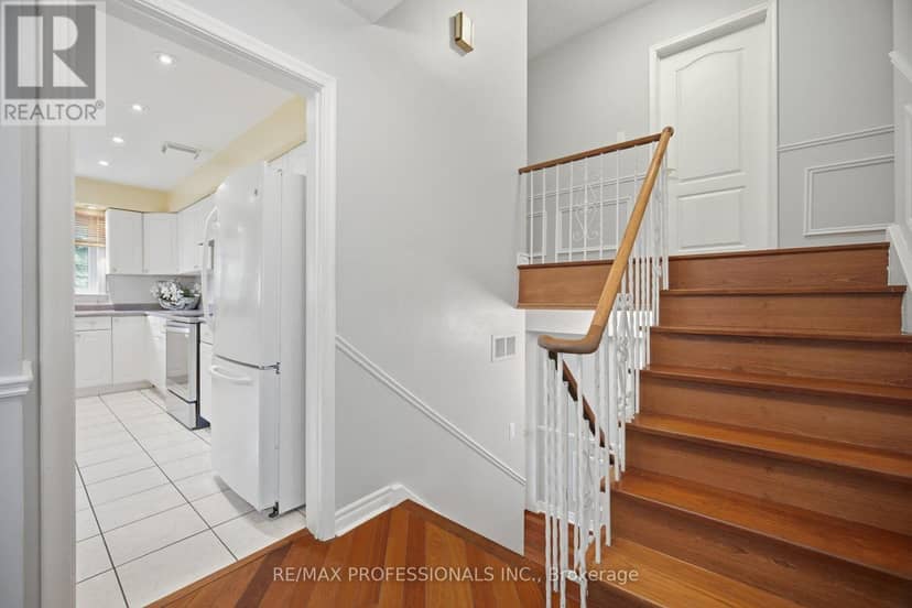75 Sabrina Drive — photo 27 of 40