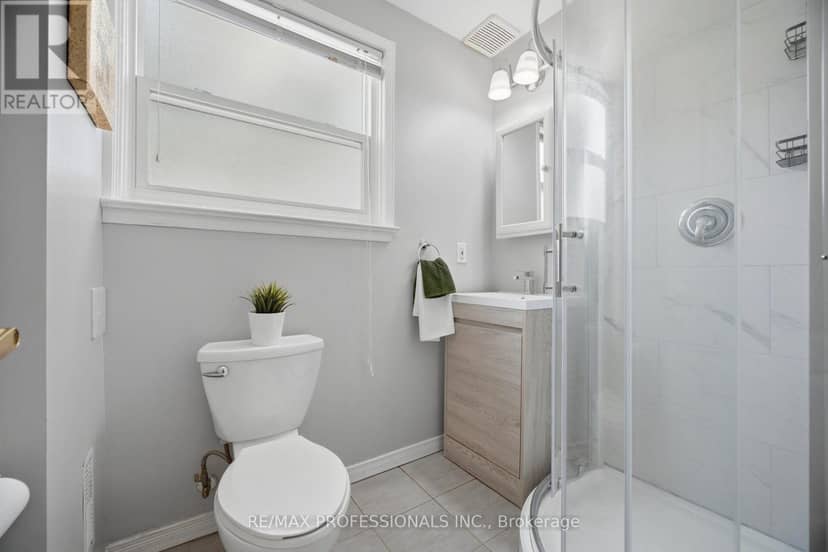 75 Sabrina Drive — photo 32 of 40