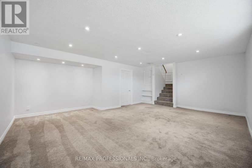 75 Sabrina Drive — photo 37 of 40