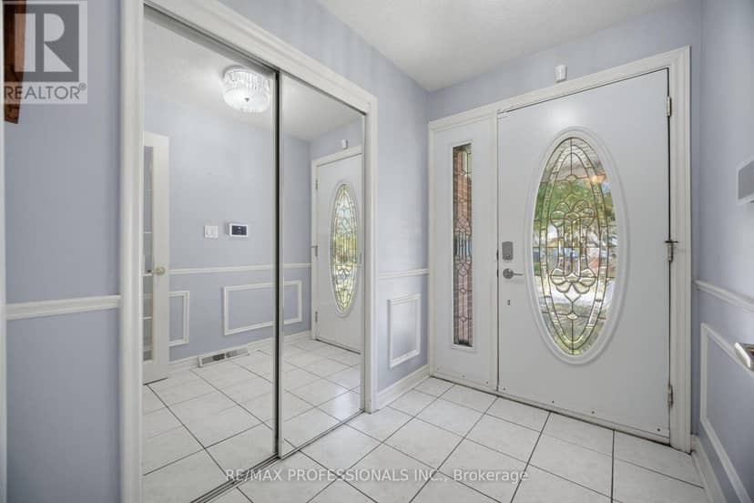 75 Sabrina Drive, Toronto, photo 5