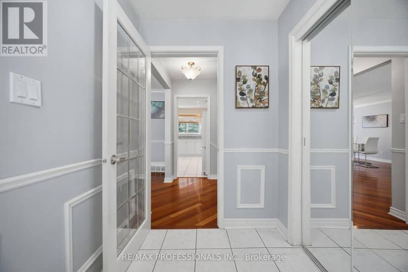 75 Sabrina Drive, Toronto, photo 6