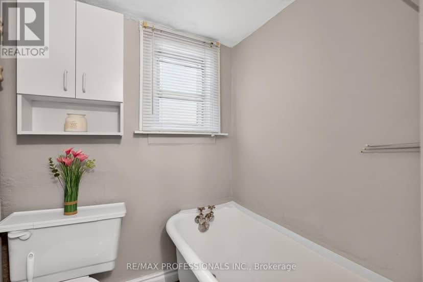 262 Melrose Street — photo 21 of 37
