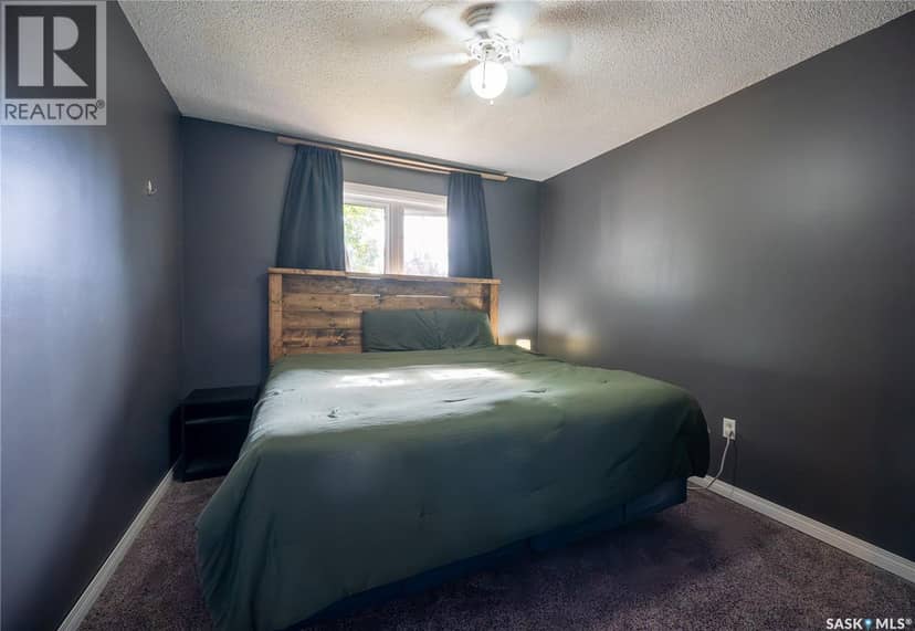 72 Redwood DRIVE — photo 15 of 40