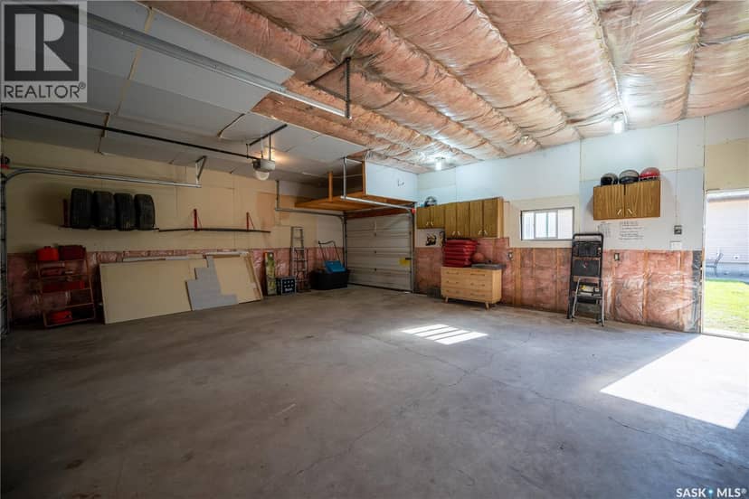 72 Redwood DRIVE — photo 37 of 40