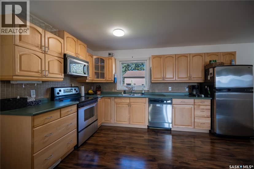 72 Redwood DRIVE — photo 9 of 40