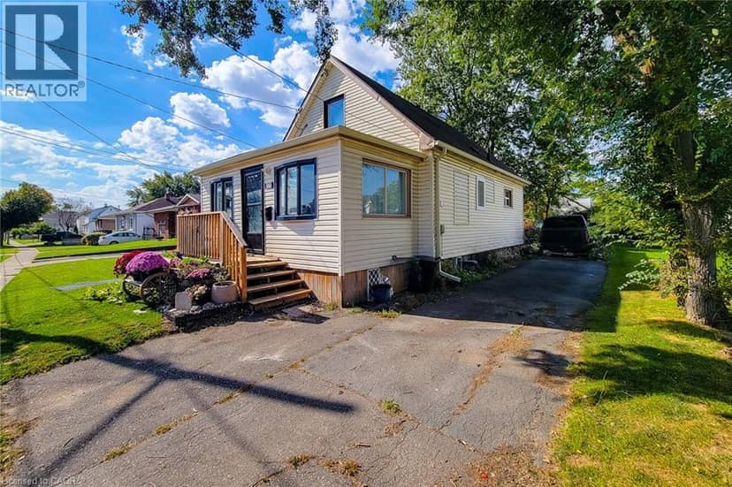 38 CLIFFORD Avenue, Welland, photo 2