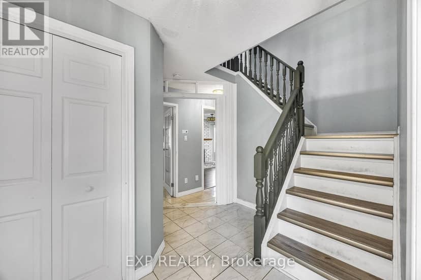 39 Linda Drive — photo 5 of 40