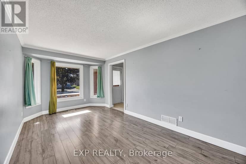 39 Linda Drive — photo 7 of 40