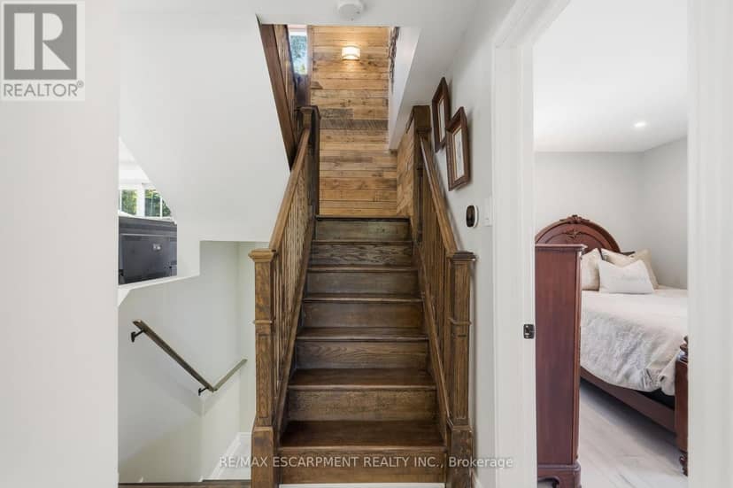 346 Hawkridge Avenue — photo 22 of 40