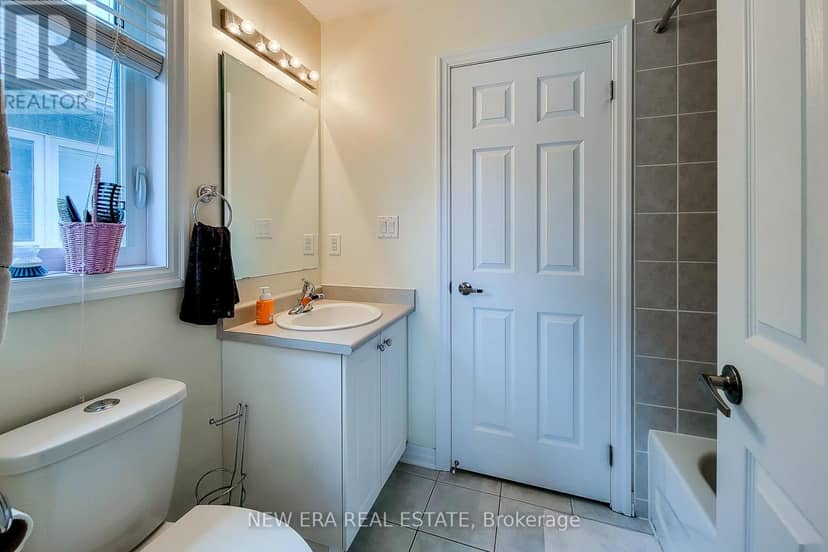 128 Montreal Circle — photo 34 of 40