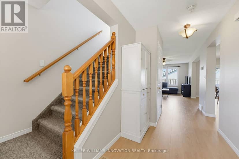 15 Barnett Street W — photo 10 of 29