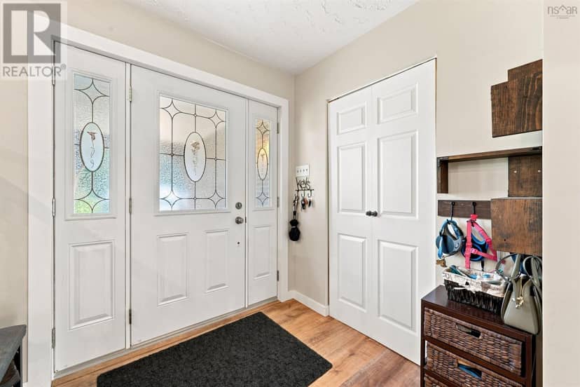39 Delmerle Drive — photo 3 of 40
