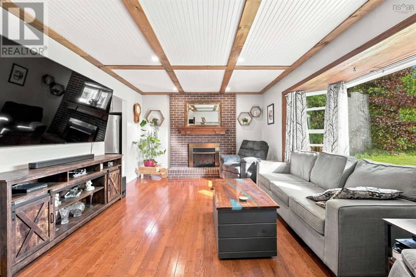 39 Delmerle Drive — photo 5 of 40