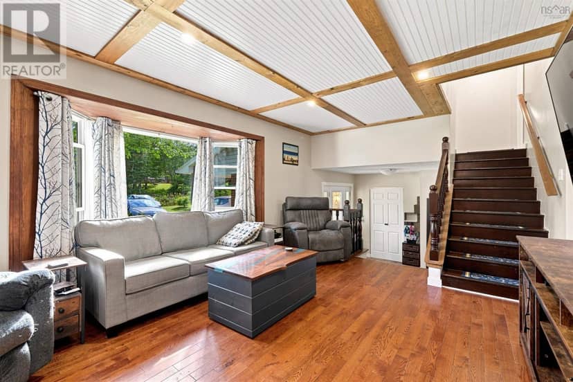 39 Delmerle Drive — photo 7 of 40
