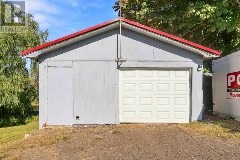 9677 221 Highway, Canning, photo 3