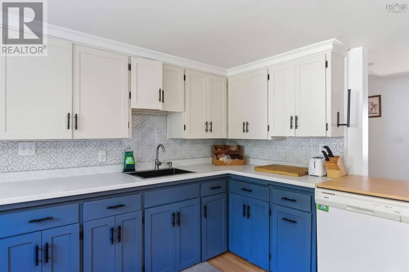 9677 221 Highway, Canning, photo 6