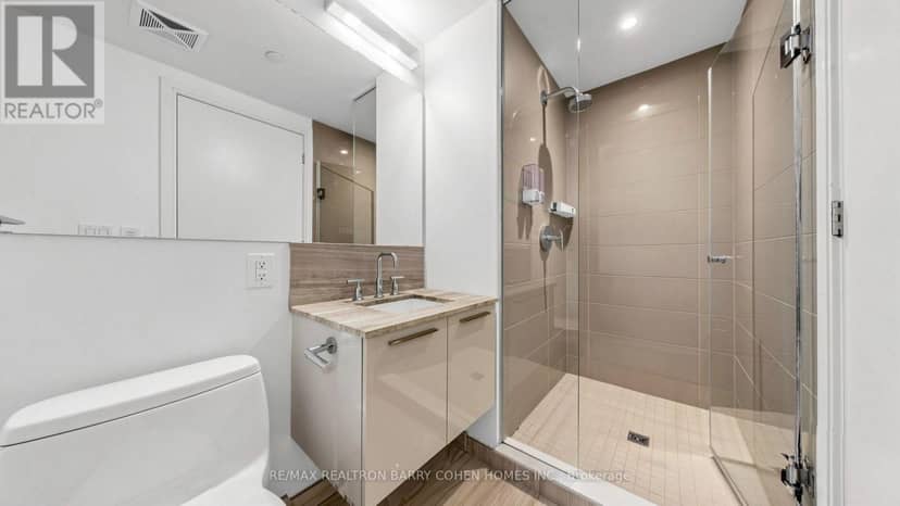 3407 - 50 Charles Street E — photo 28 of 40