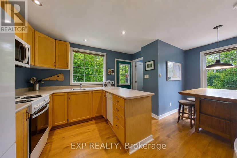 360 Cedar Avenue — photo 2 of 27