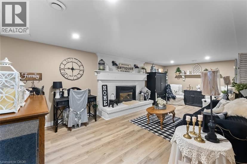 43 STELLA Street — photo 21 of 32