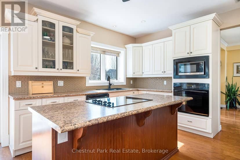 82 Stanley Street — photo 12 of 40