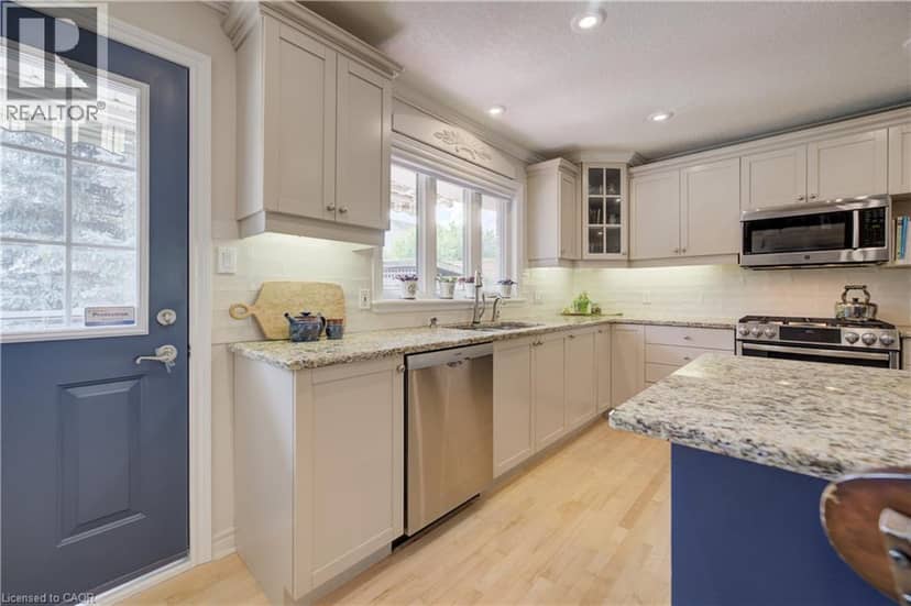 517 STARBOARD Crescent — photo 17 of 40
