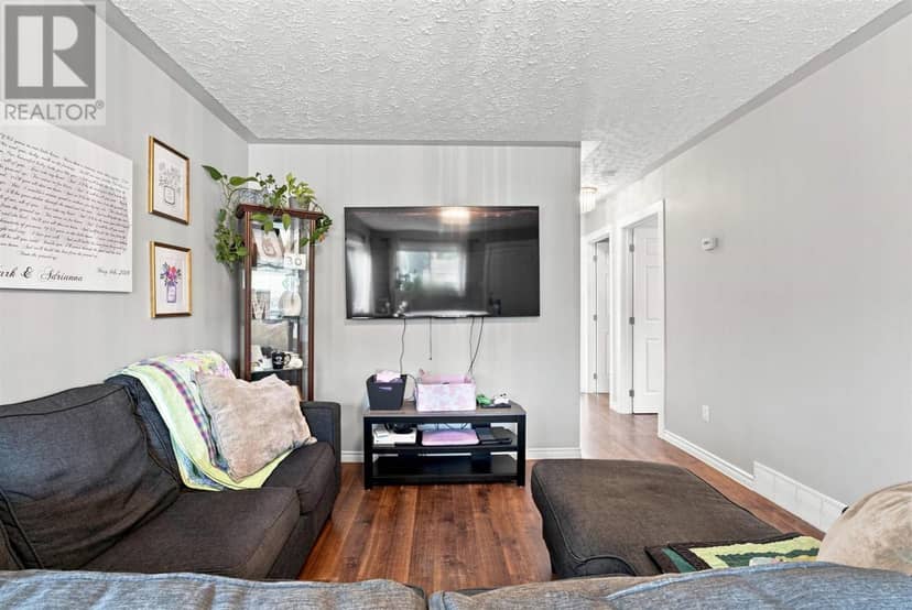31 East Balfour ST — photo 12 of 39