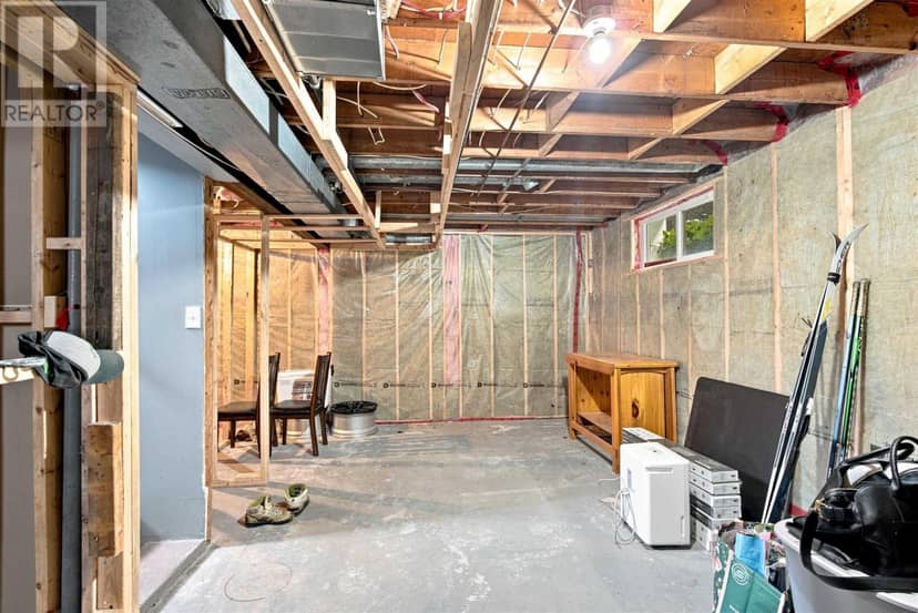 31 East Balfour ST — photo 21 of 39
