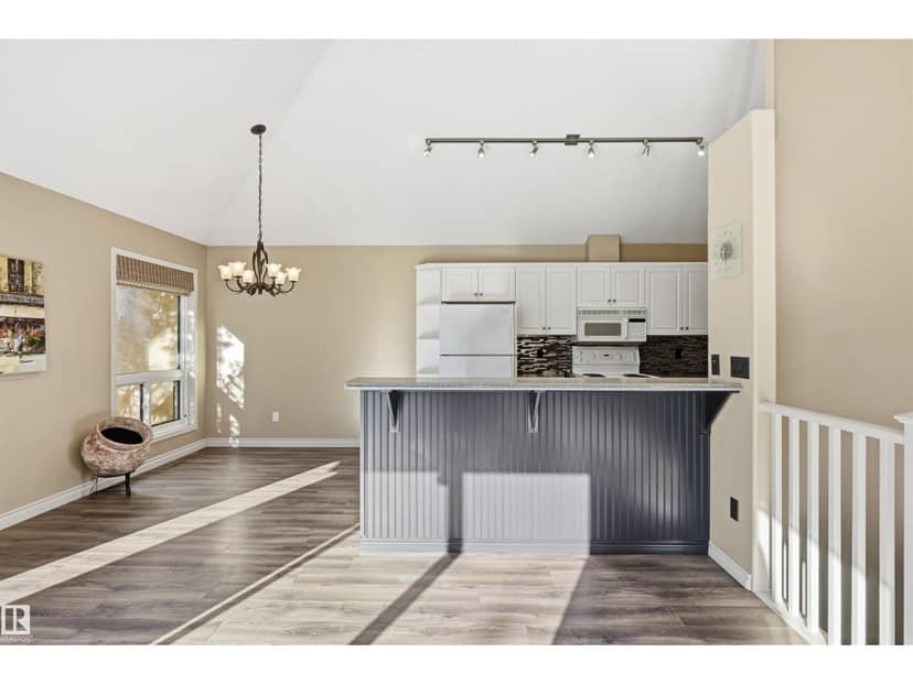 #5 11809 9B AV NW — photo 11 of 40
