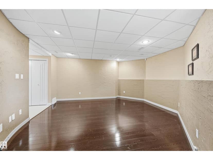 #5 11809 9B AV NW — photo 32 of 40