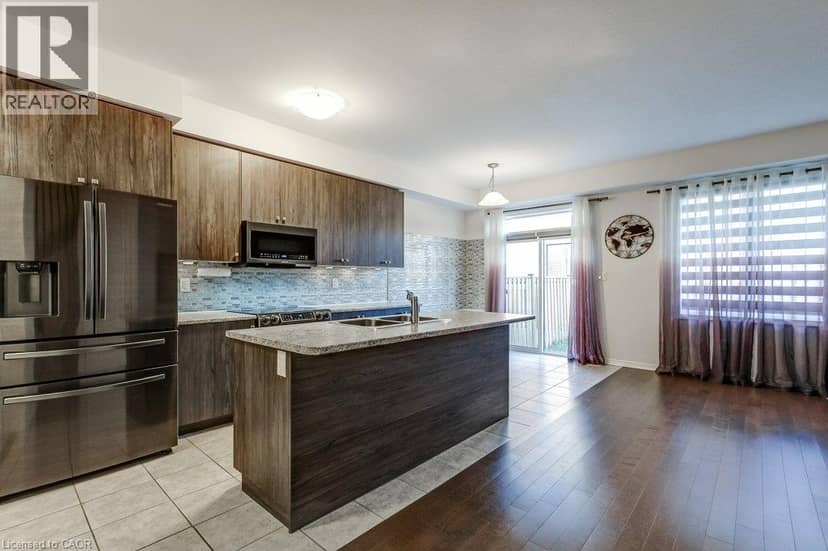 80 OAKTREE Drive — photo 9 of 40