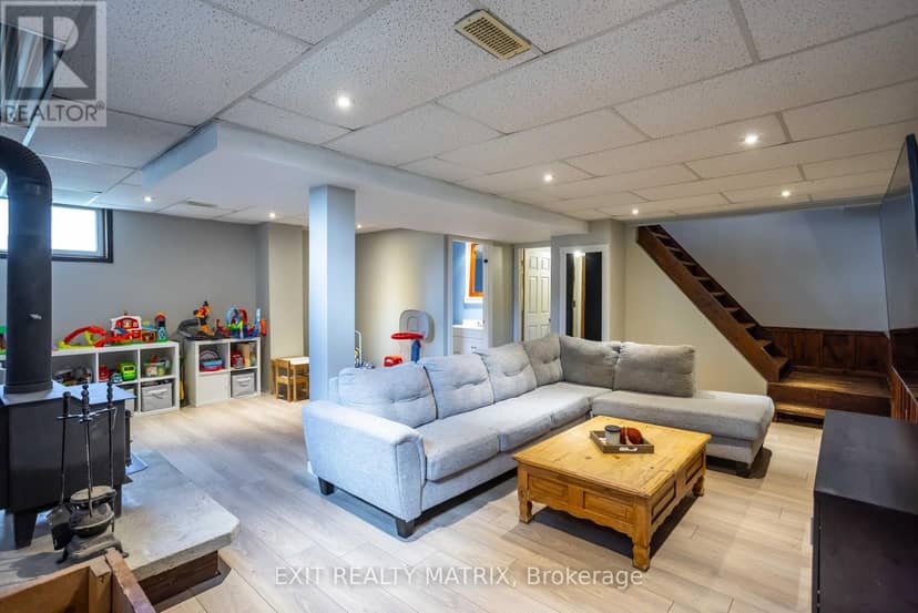 18113 Glen Falloch Road — photo 29 of 40