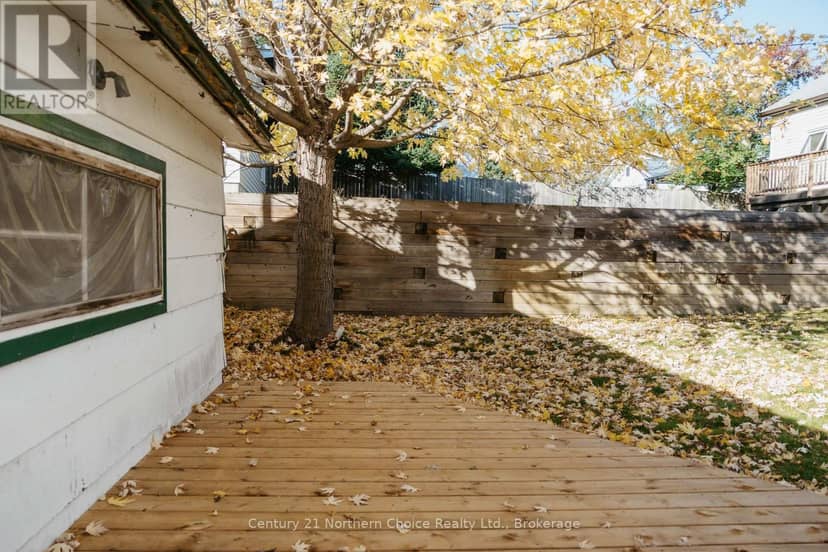 100 Regina Avenue — photo 32 of 33