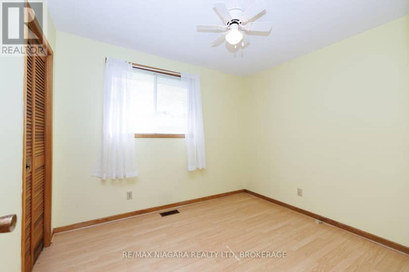 4166 Chippawa Parkway — photo 19 of 40