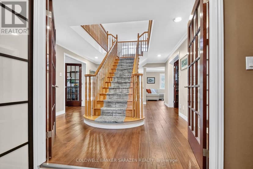 12 Yarwood Court, Ottawa, photo 4
