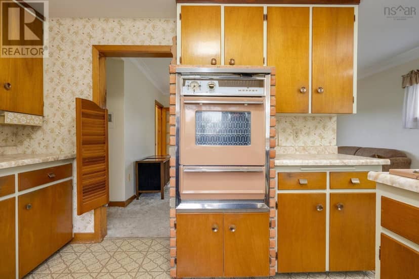 46 Nova Terrace — photo 14 of 40