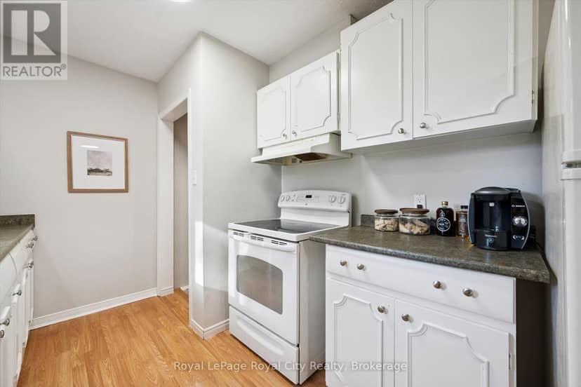 7065 Fife Road — photo 10 of 35