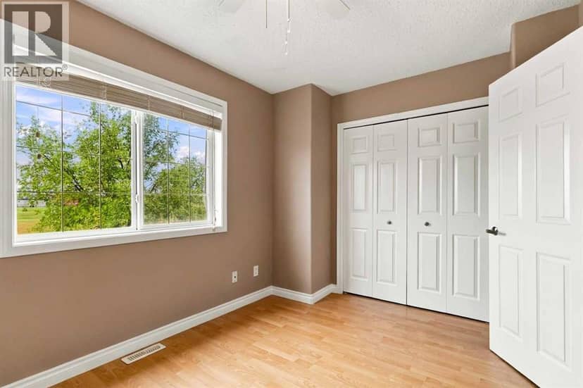 145 Brebeuf Crescent — photo 34 of 40