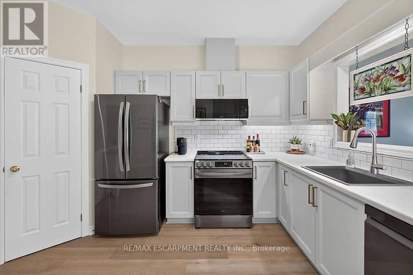 43 - 34 Southbrook Drive — photo 12 of 40