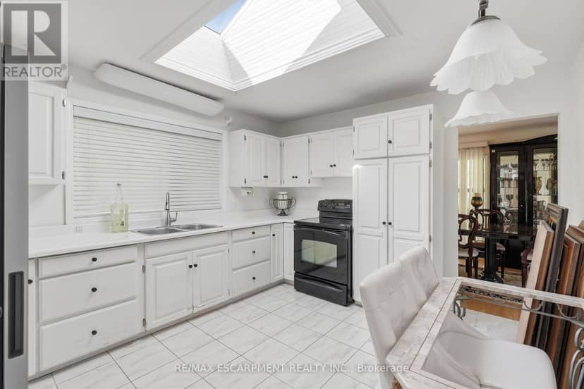 904 Montgomery Drive — photo 19 of 38