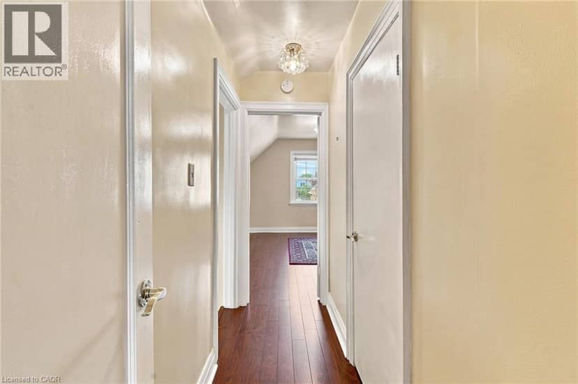 38 GARSIDE Avenue S — photo 26 of 40