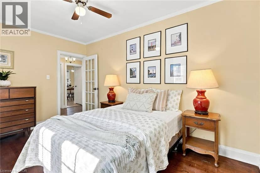 38 GARSIDE Avenue S — photo 14 of 40