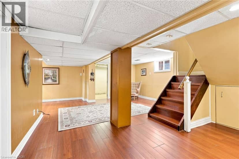 38 GARSIDE Avenue S — photo 32 of 40